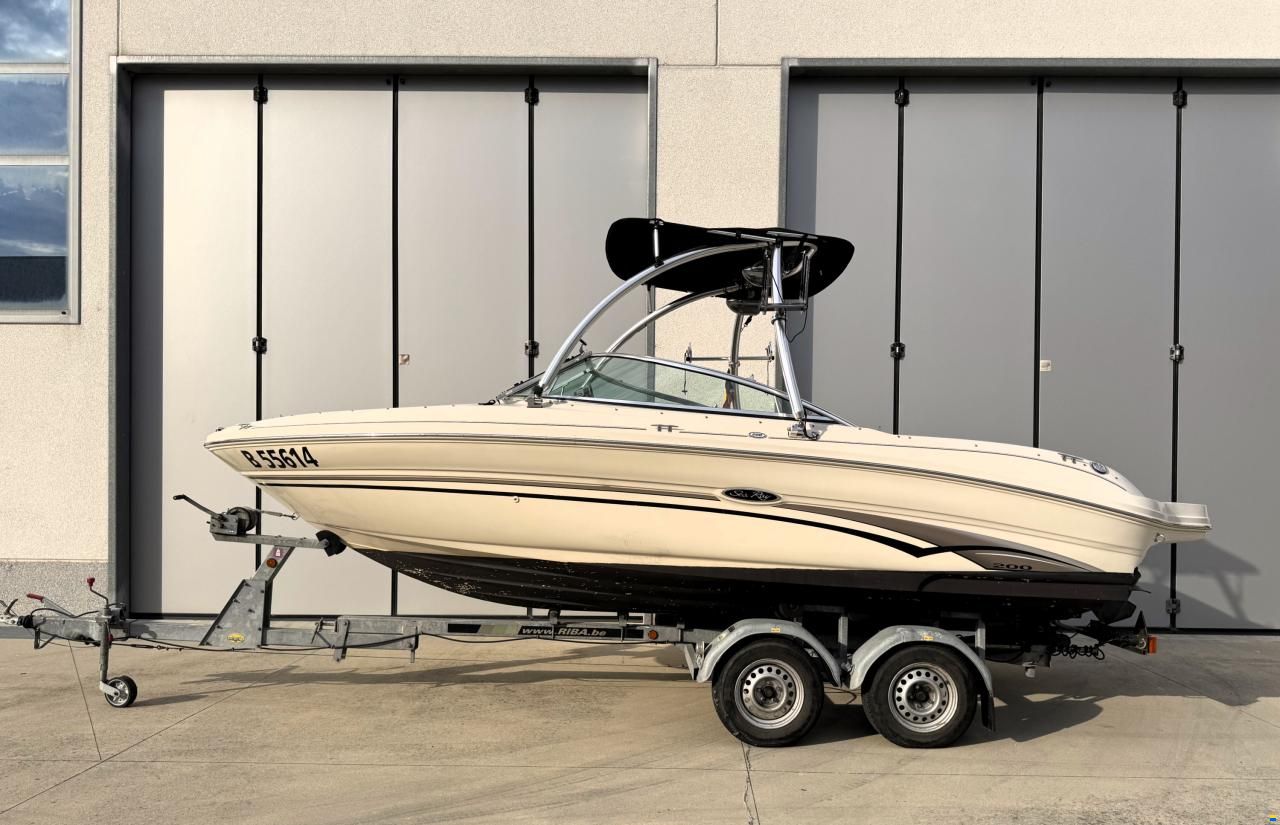 Sea Ray 200 select