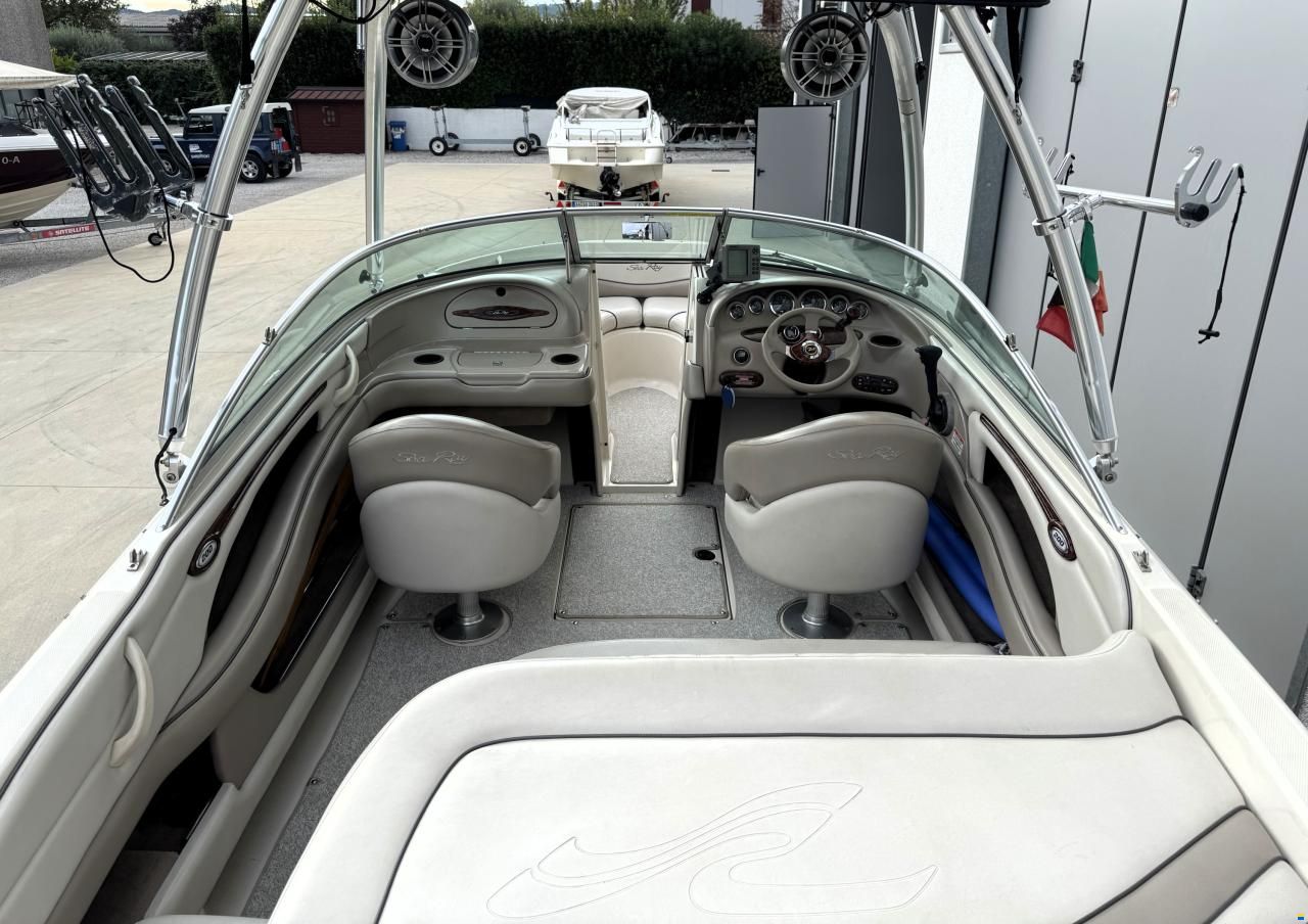 Sea Ray 200 select
