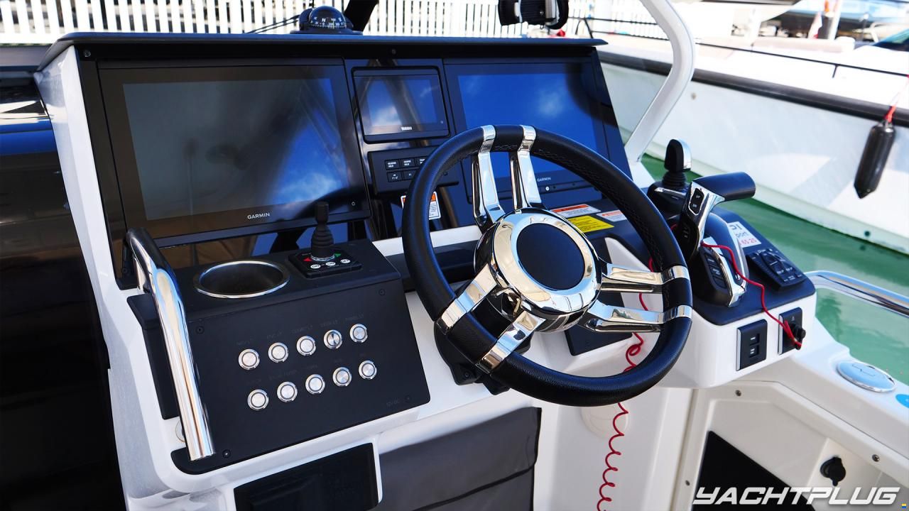 Quarken 27 T-Top