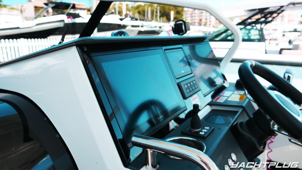 Quarken 27 T-Top