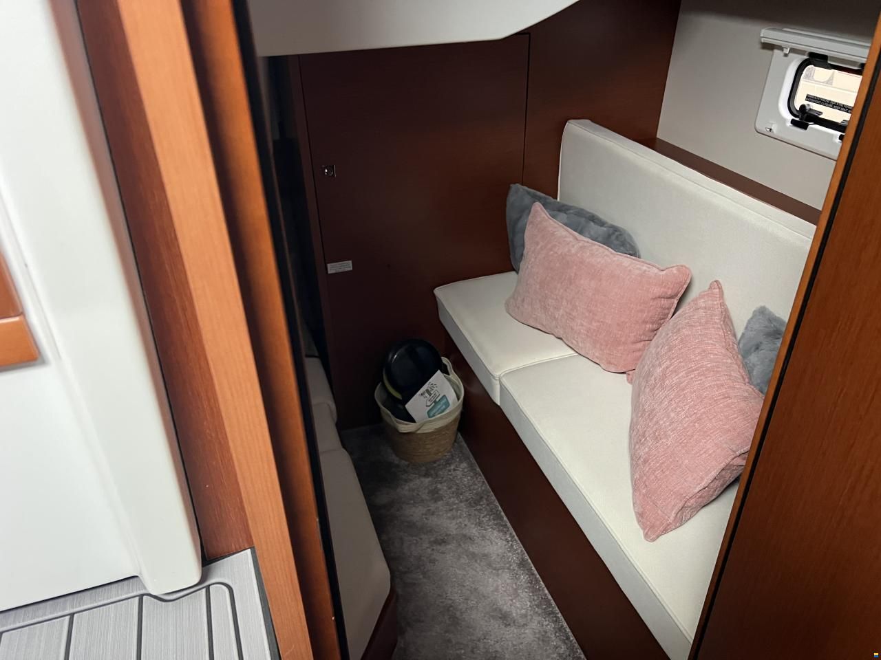 Jeanneau Leader 33