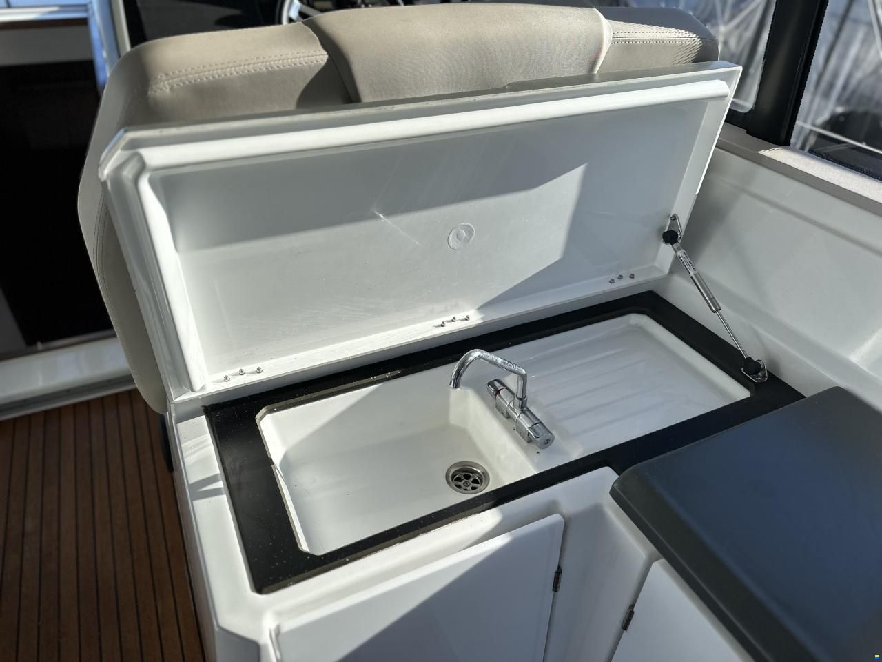 Jeanneau Leader 46