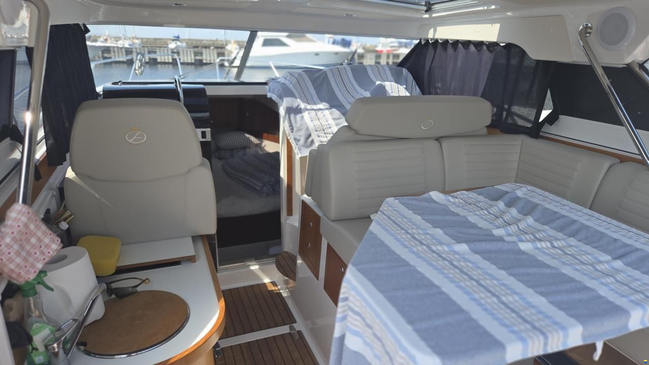 Aquador 28 HT