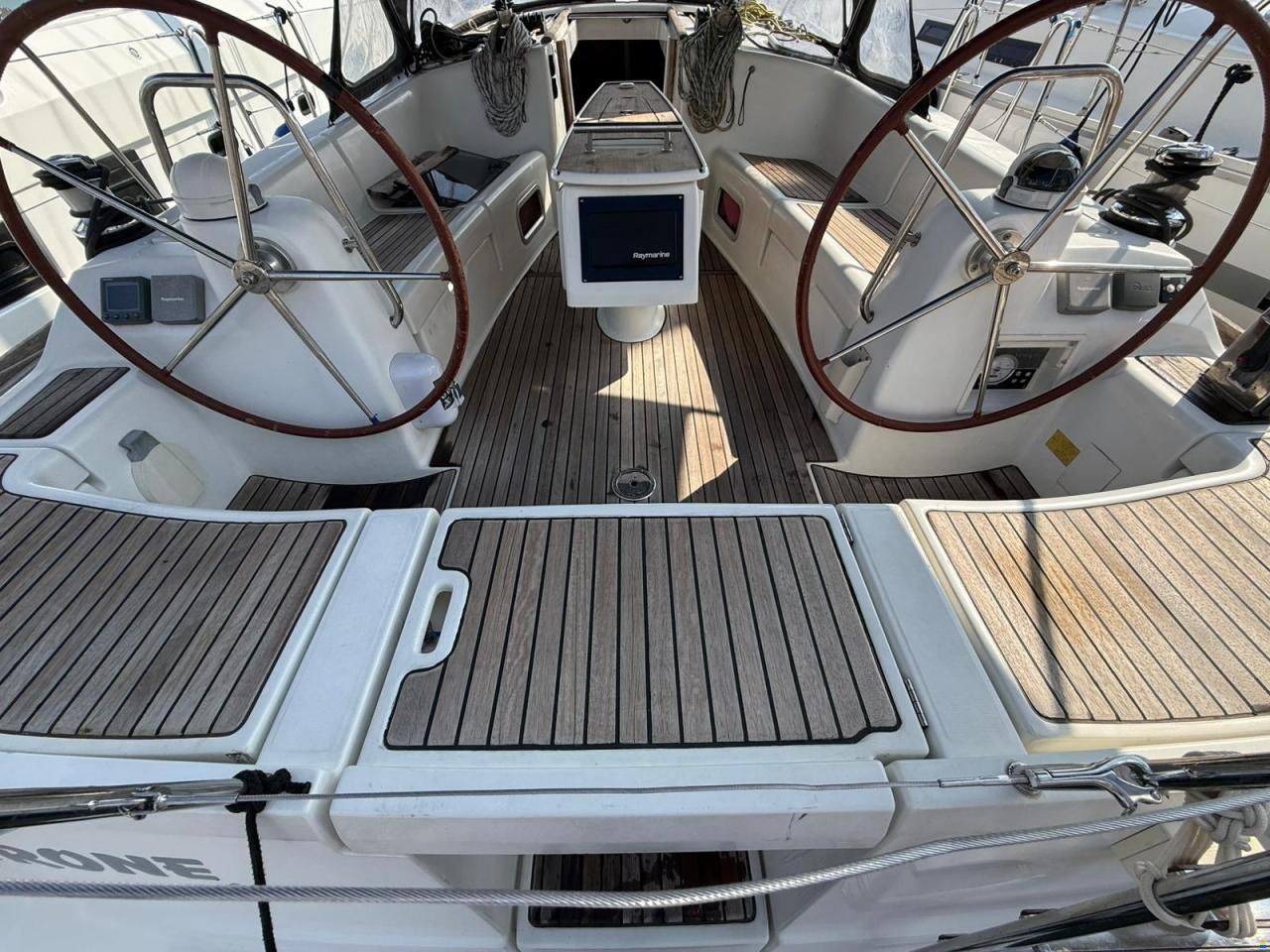 Beneteau Oceanis 40