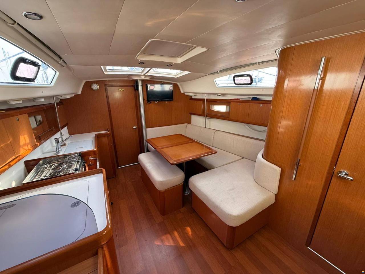 Beneteau Oceanis 40