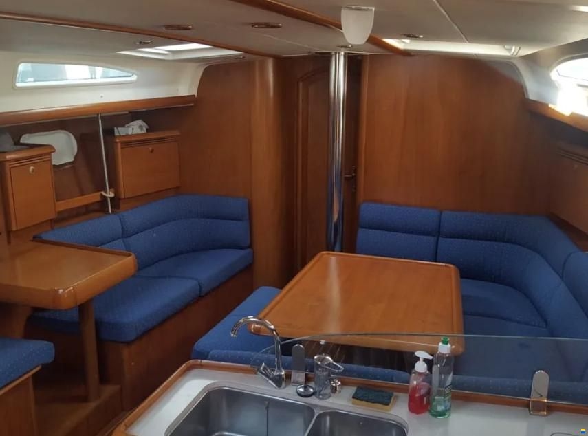 Jeanneau Sun Odyssey 43