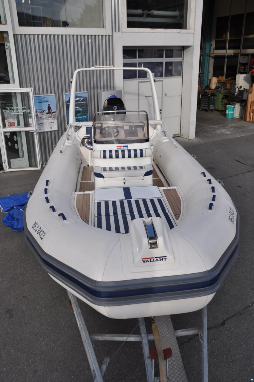 Valiant 750 Cruiser