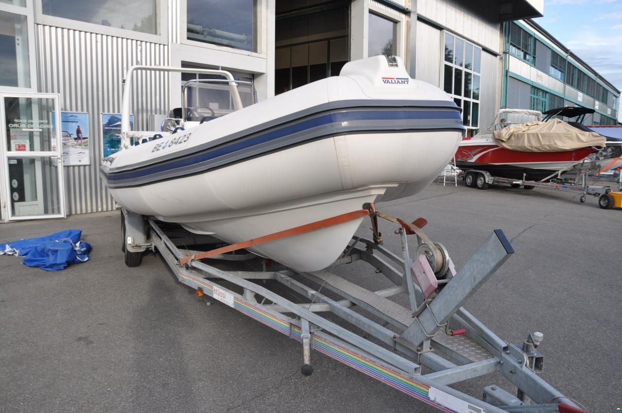 Valiant 750 Cruiser