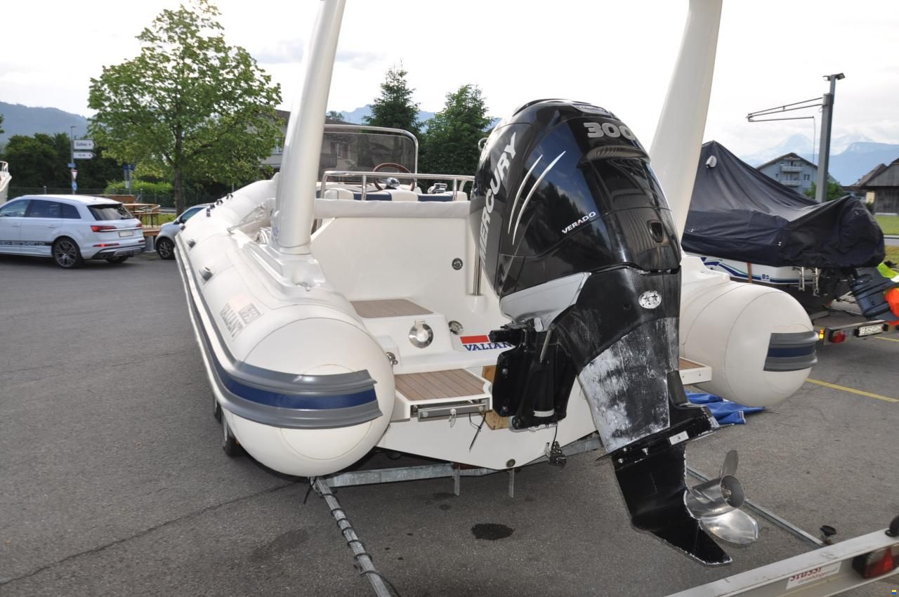 Valiant 750 Cruiser