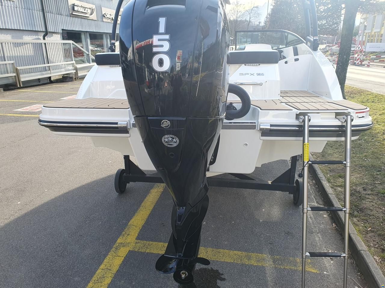 Sea Ray SPX 190 Outboard