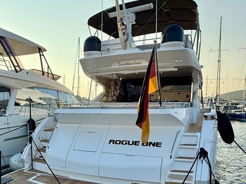 Sunseeker 74 Sport Yacht