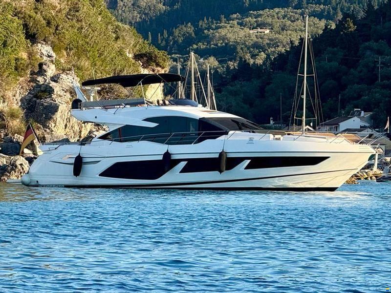 Sunseeker 74 Sport Yacht