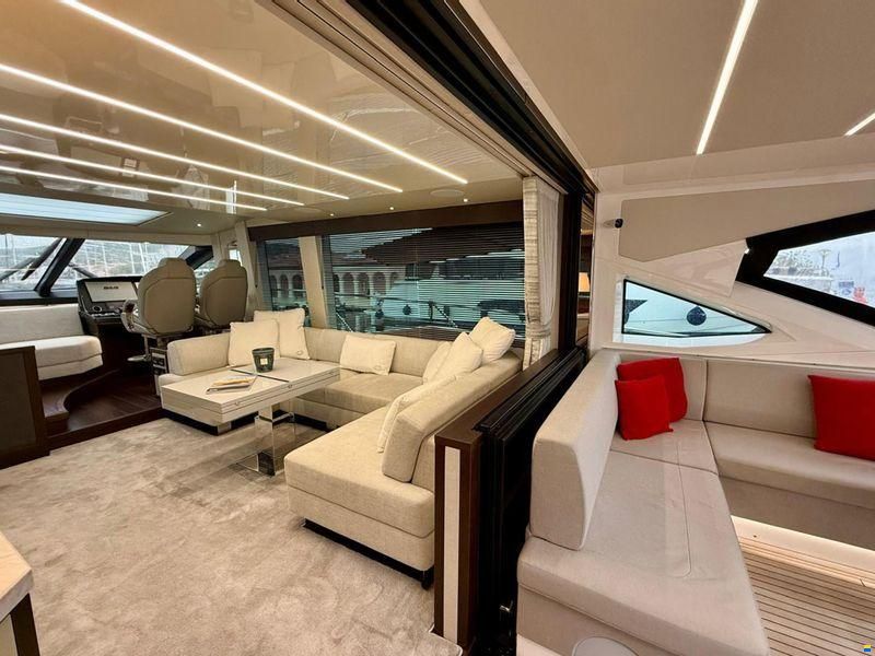 Sunseeker 74 Sport Yacht