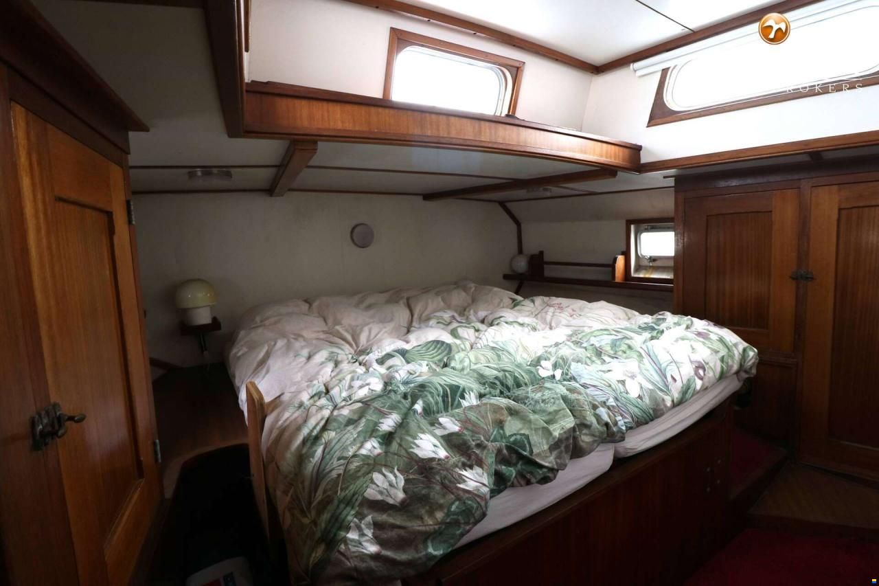 Pacific Clipper 65