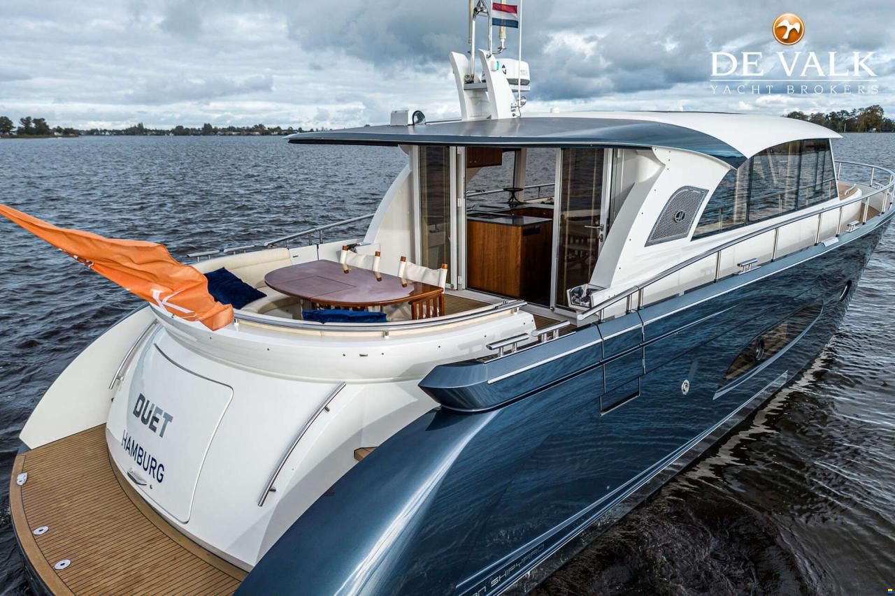 Holterman & De Vries 53 Commander