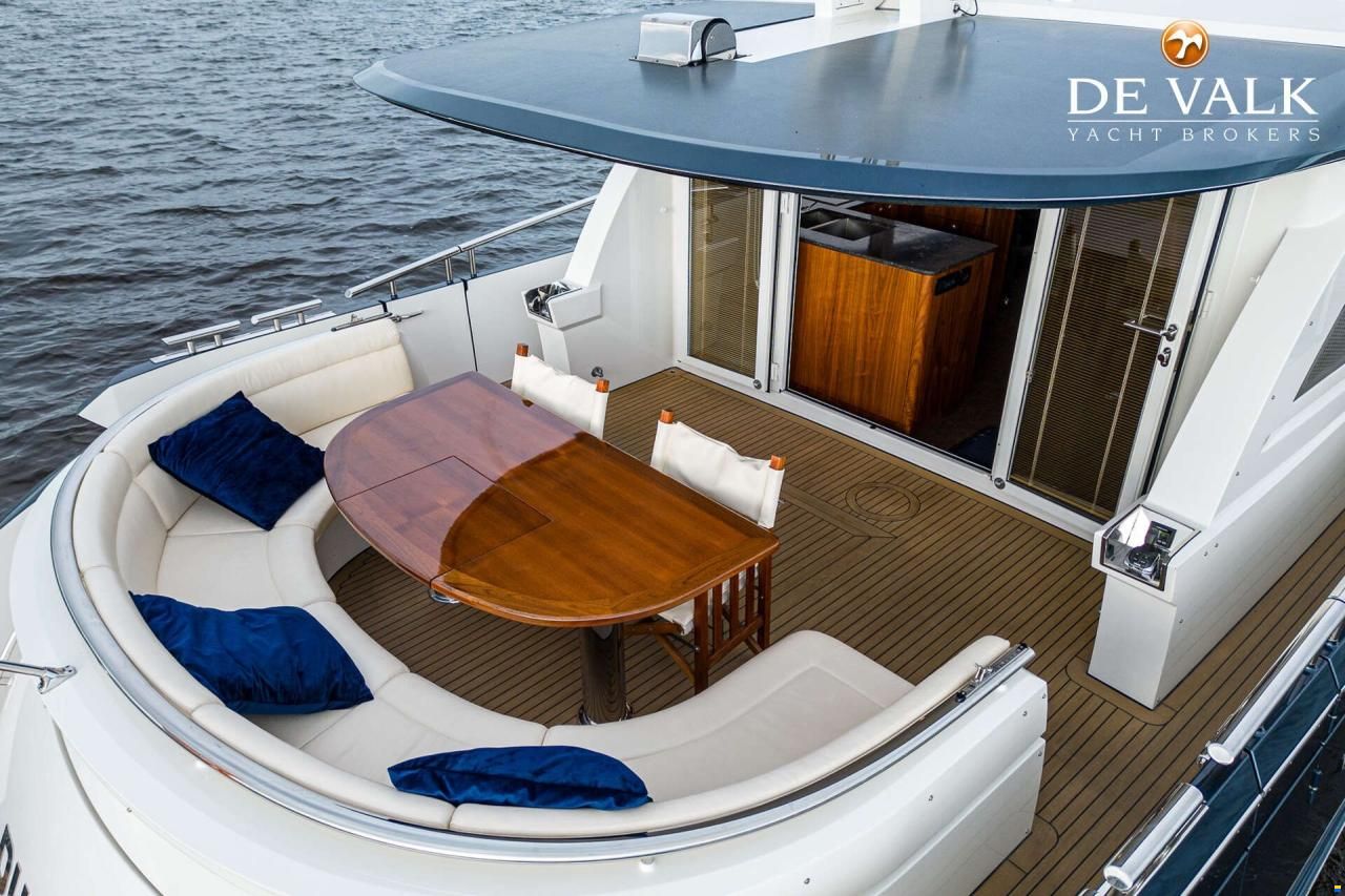 Holterman & De Vries 53 Commander