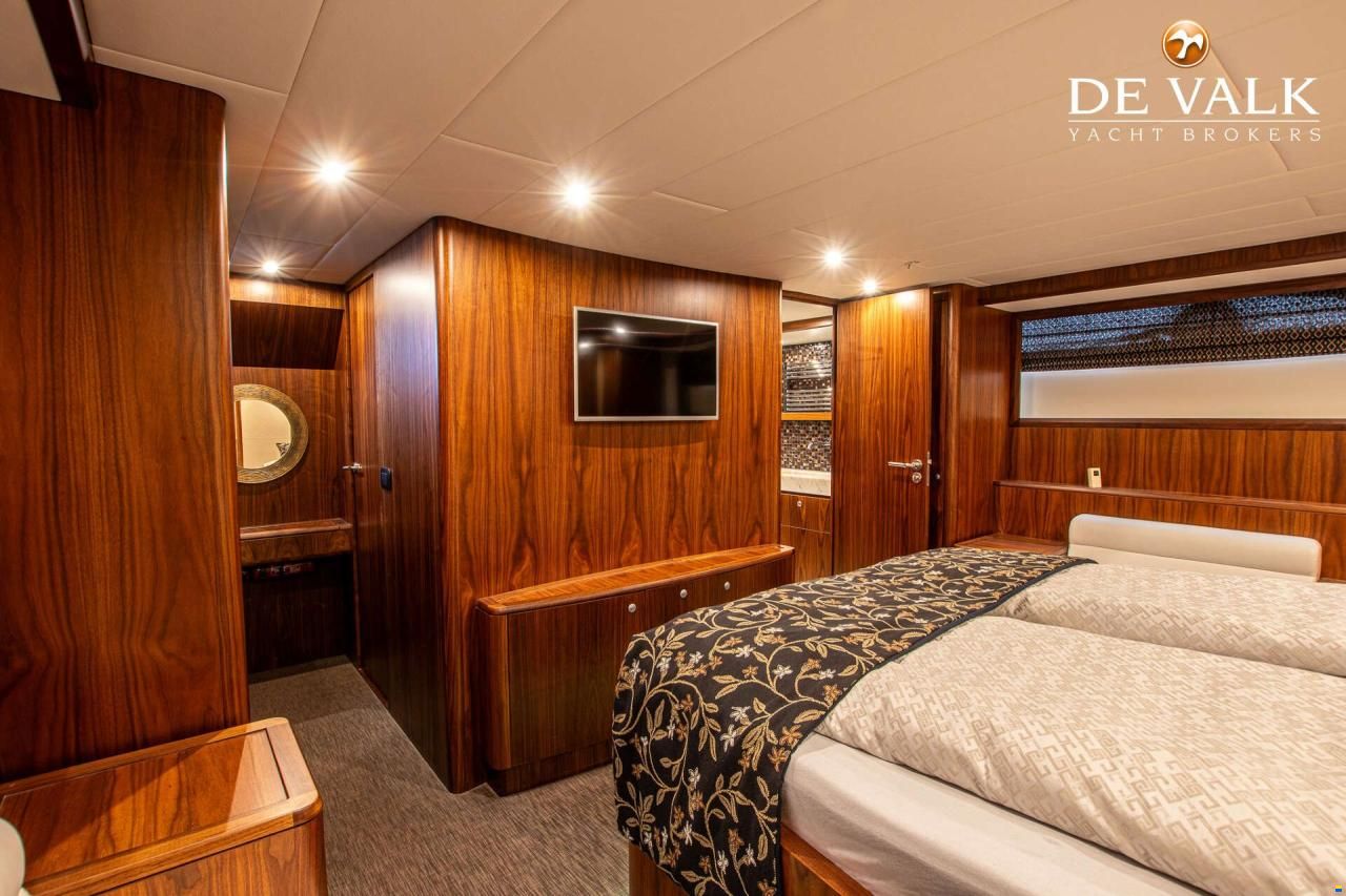 Holterman & De Vries 53 Commander