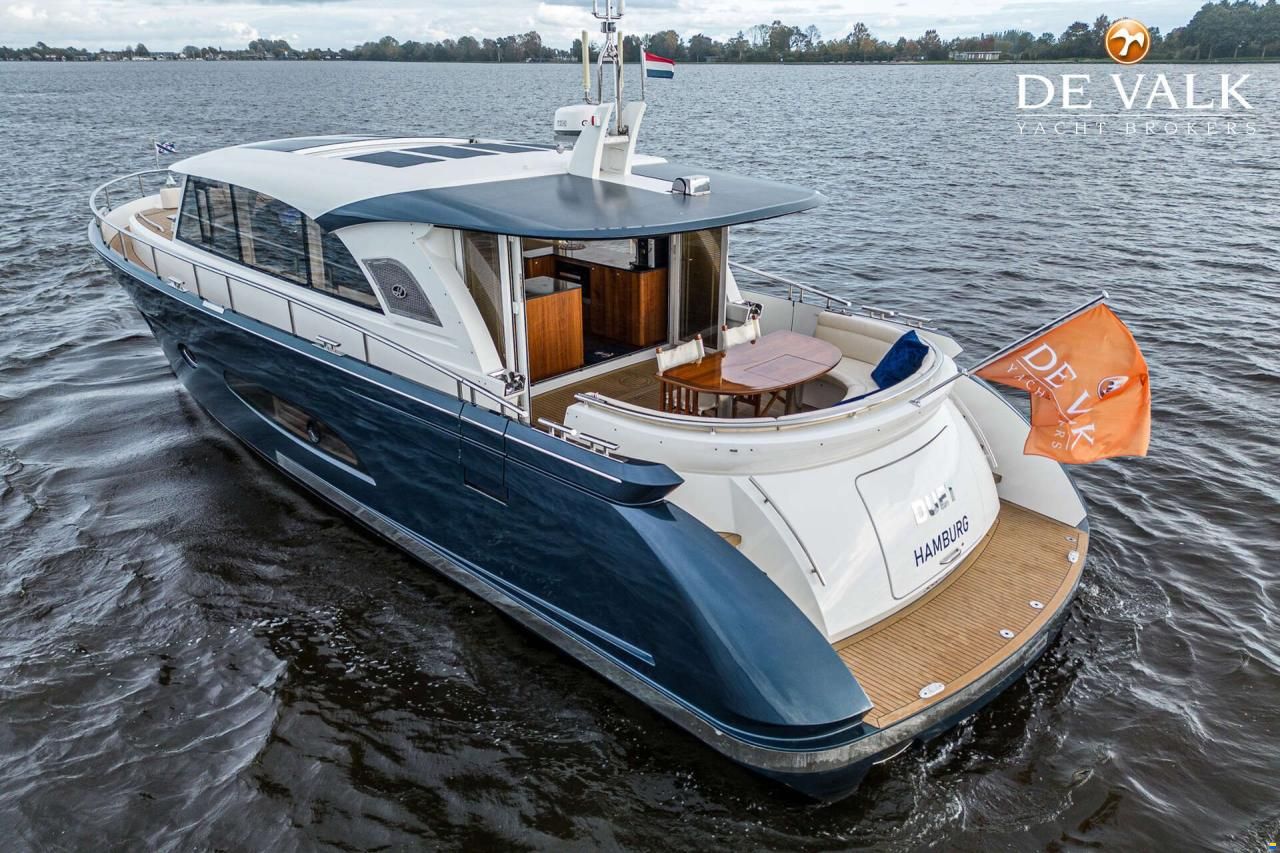 Holterman & De Vries 53 Commander