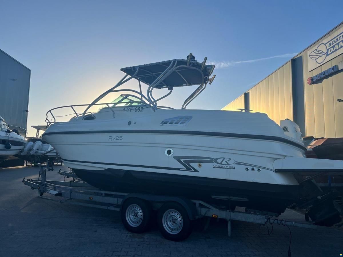 RANCRAFT RM-Yacht Ranieri RV-25 Console