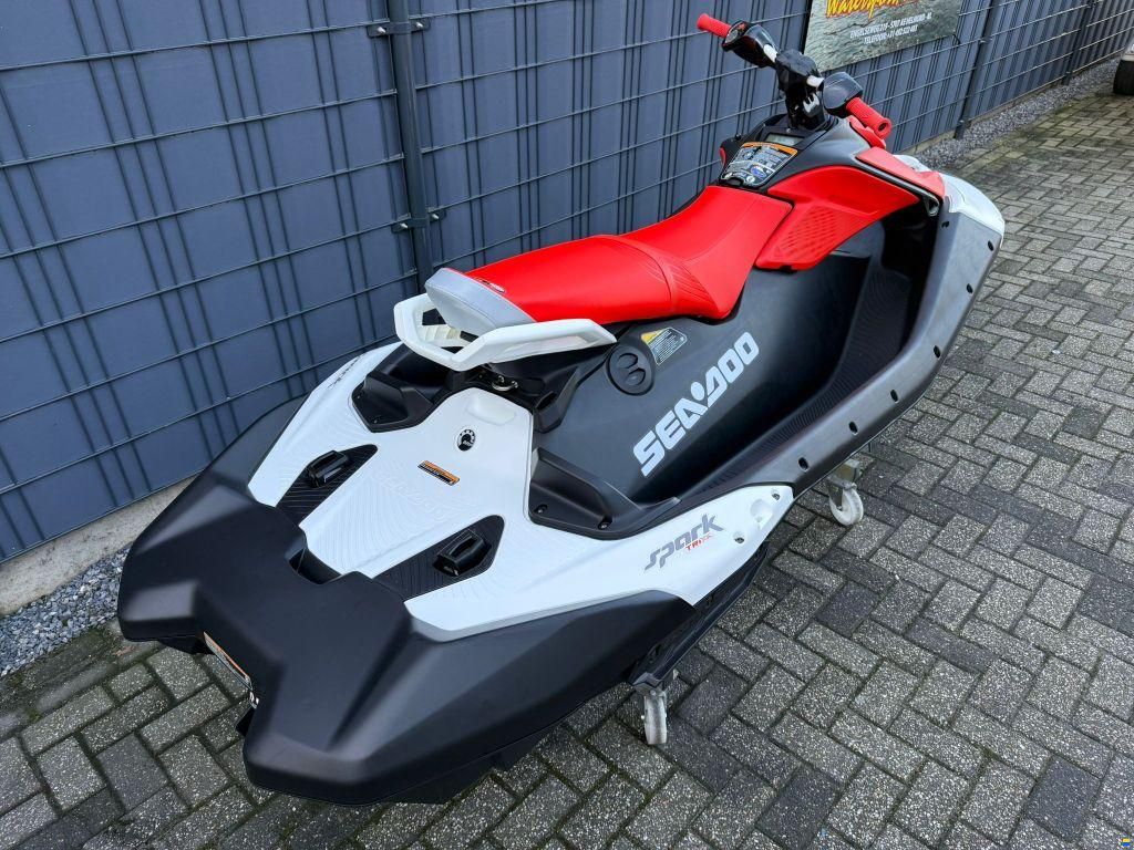 Sea-Doo Spark Trixx 90 3UP