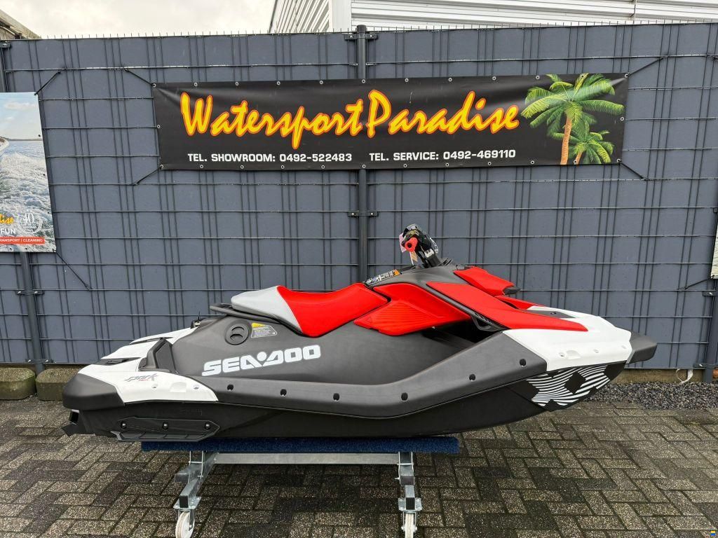 Sea-Doo Spark Trixx 90 1UP