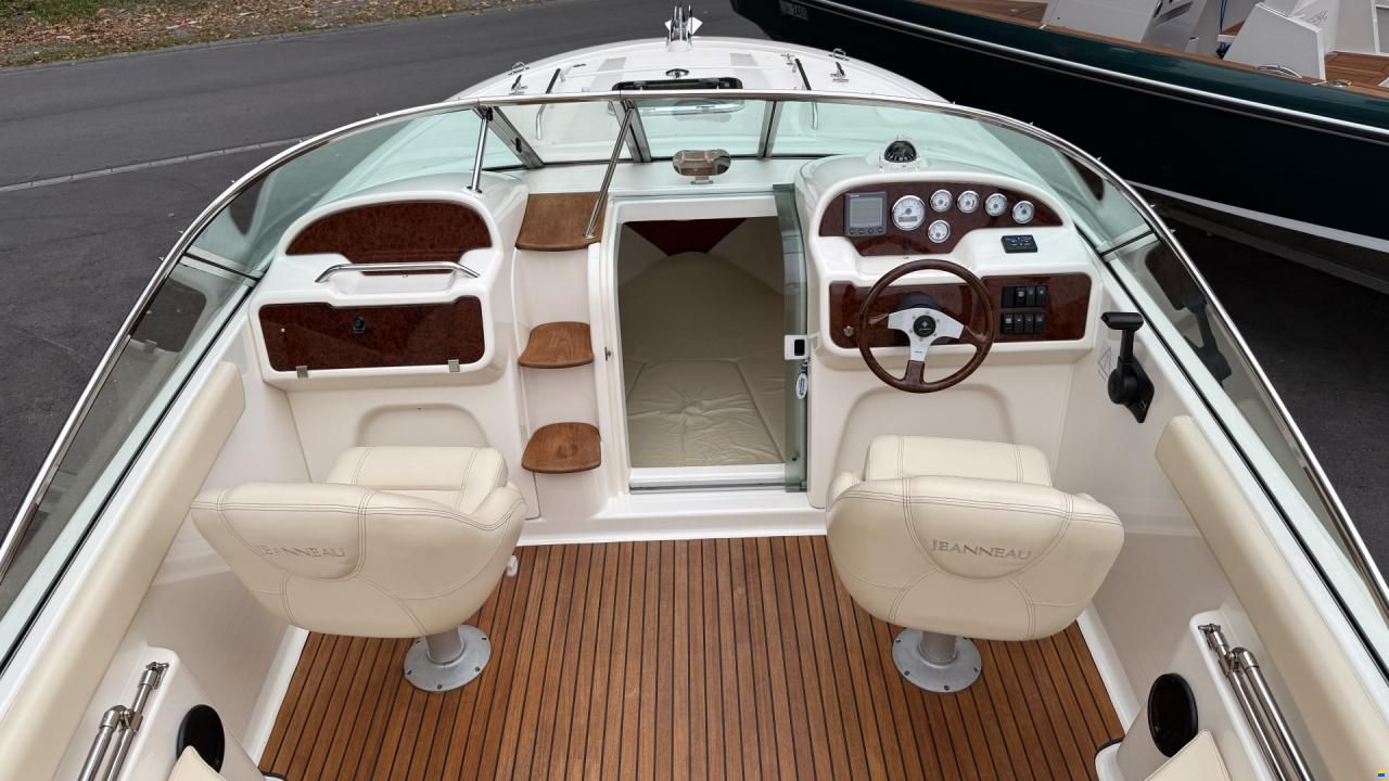 Jeanneau Runabout 755
