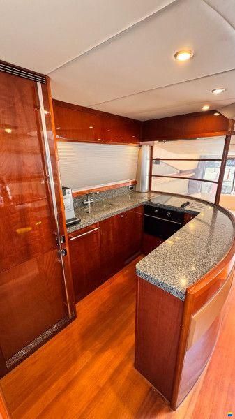 Princess 67 Fly