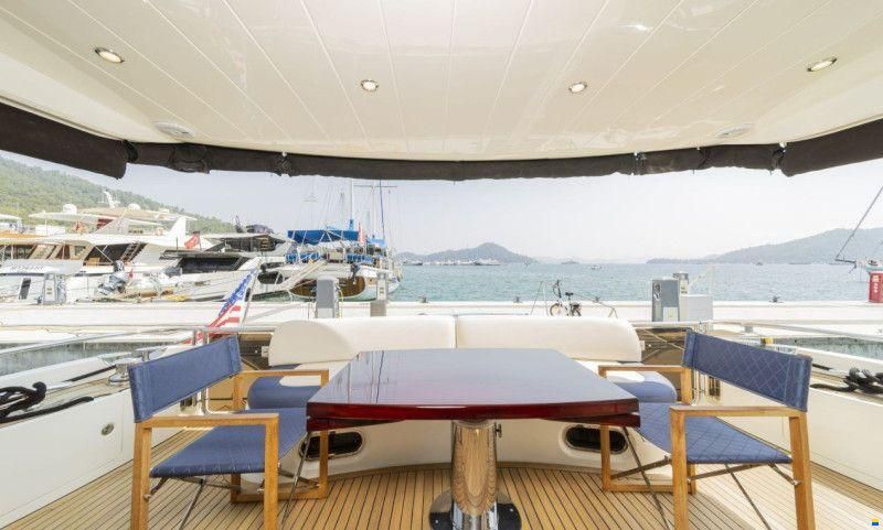 Princess 67 Fly