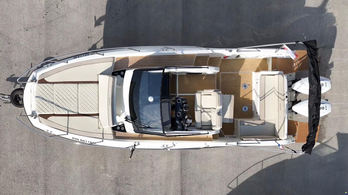 Quicksilver 875 SUNDECK