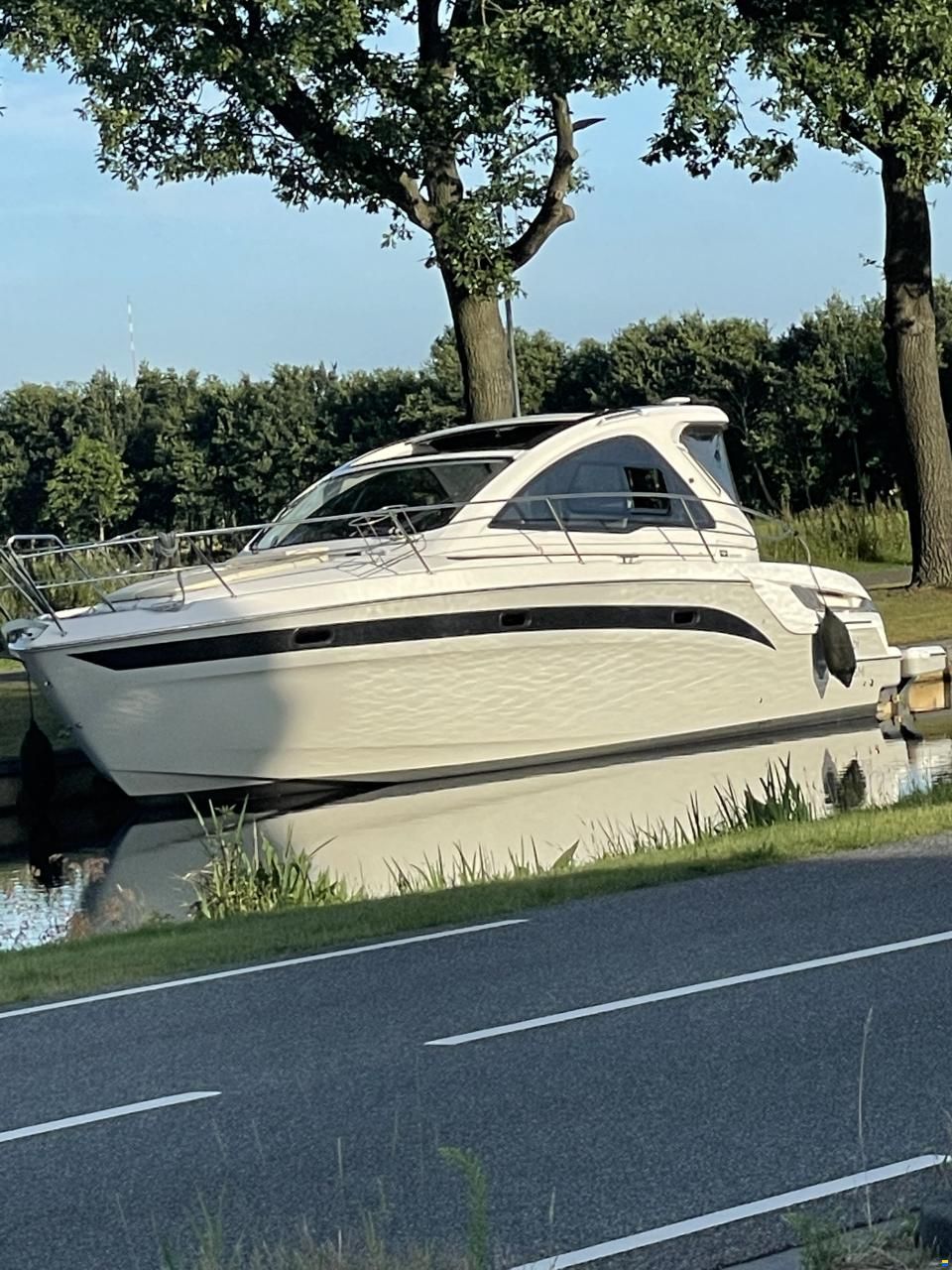 Bavaria 34HT