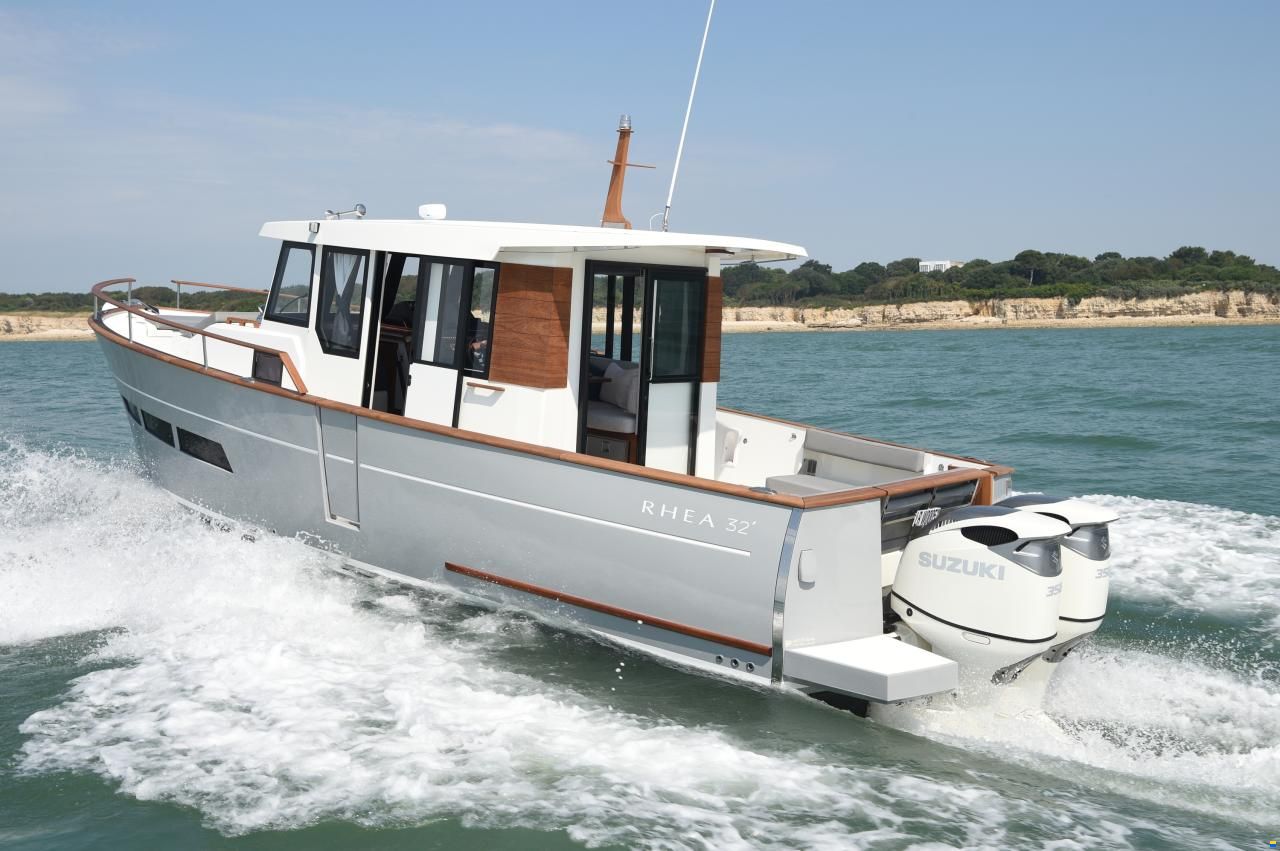 Rh&eacute;a 32 Timonier