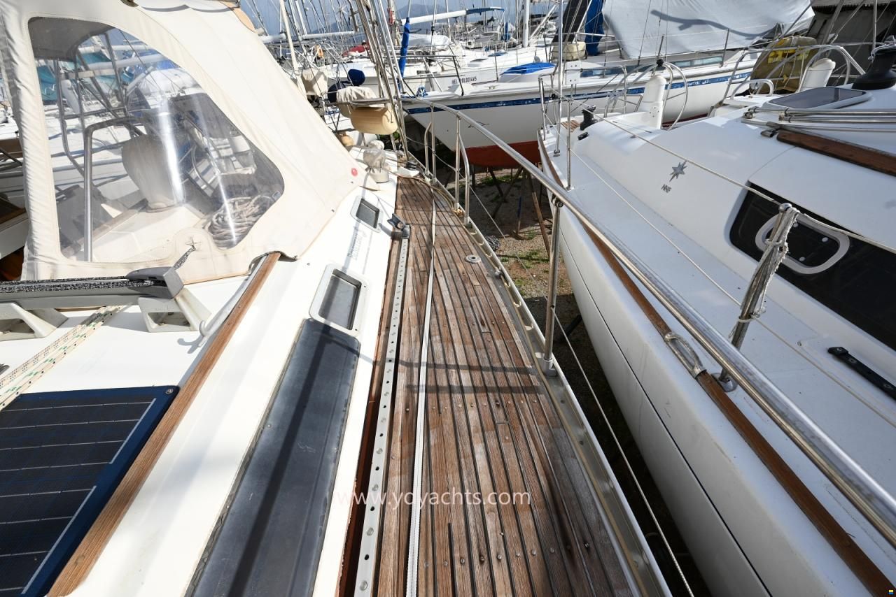 Beneteau Oceanis 430 Owner's Version