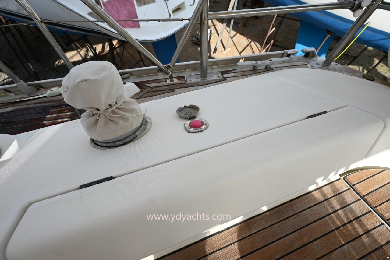 Beneteau Oceanis 430 Owner's Version