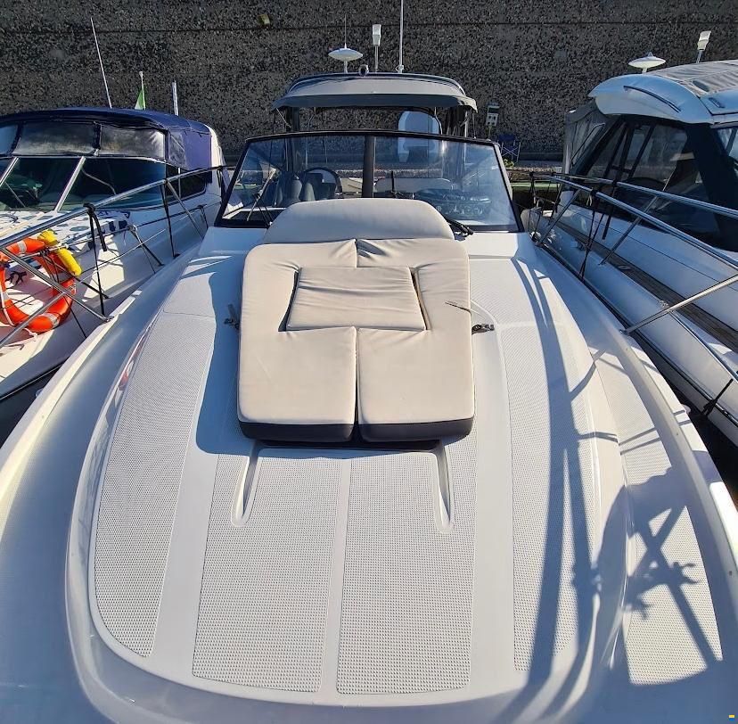 Bavaria 33 S