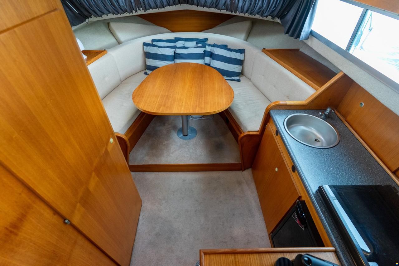 Marco Yachts 990