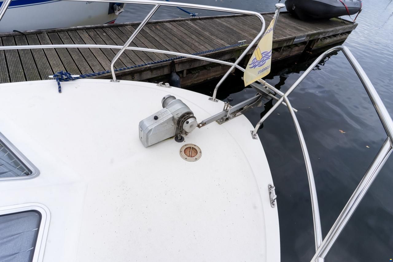 Marco Yachts 990