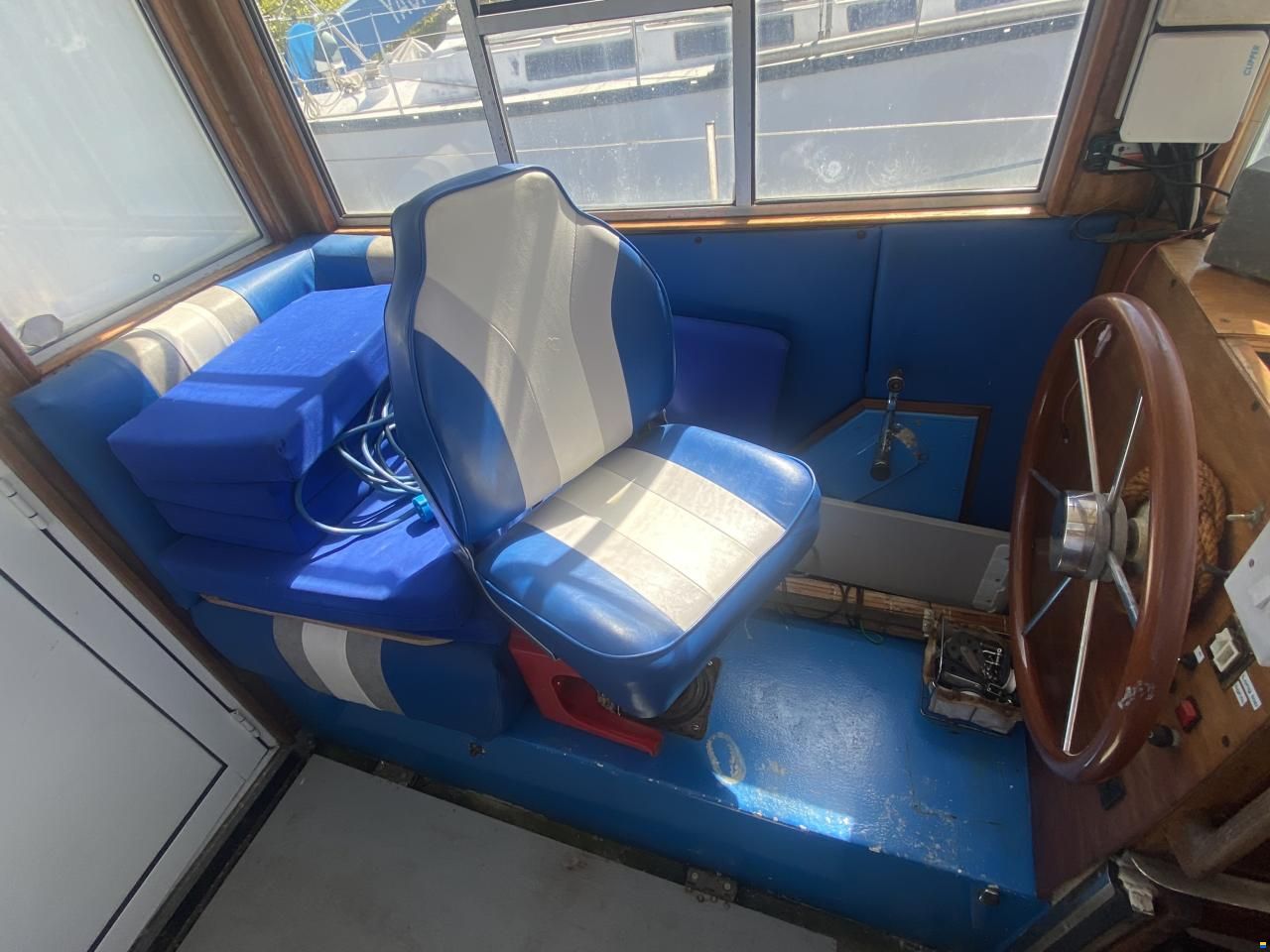 Falco 38