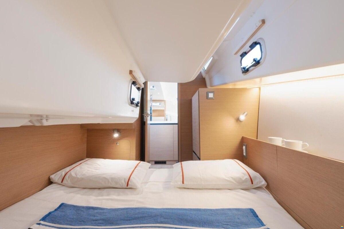 Jeanneau Sun Odyssey 350