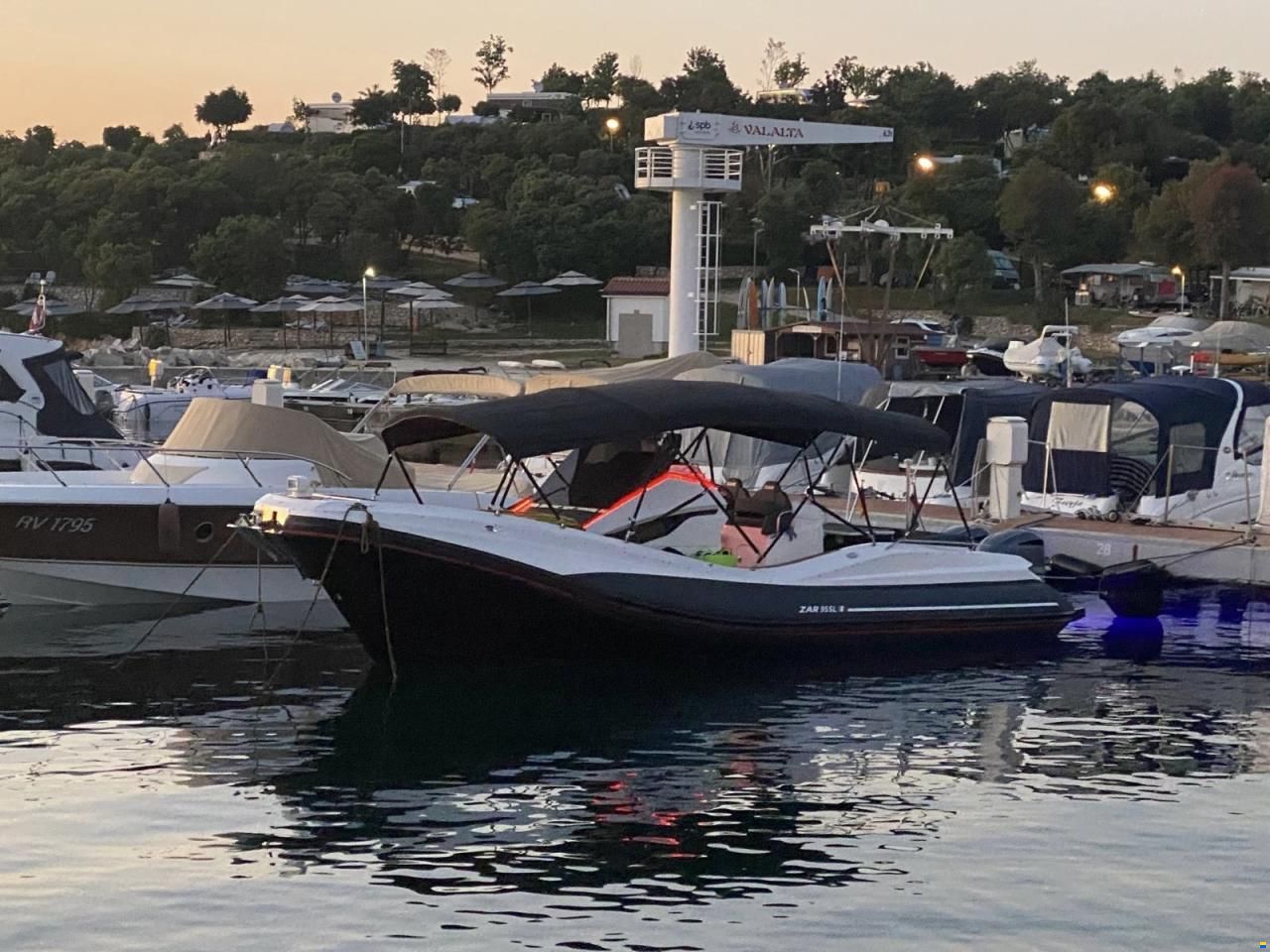 ZAR Formenti ZAR 95 SL Sport Luxury Gebrauchtboot