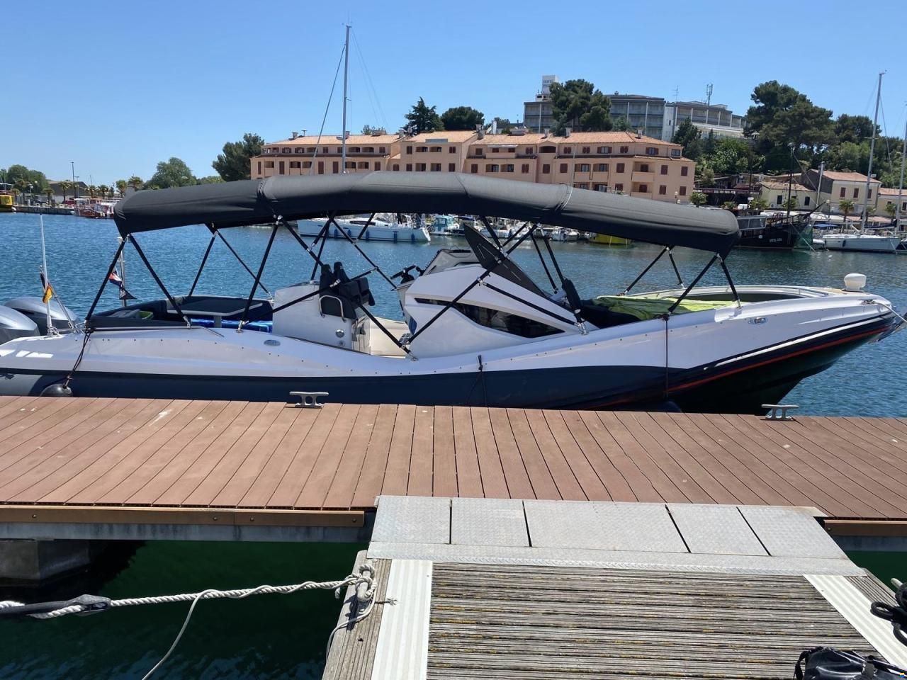 ZAR Formenti ZAR 95 SL Sport Luxury Gebrauchtboot