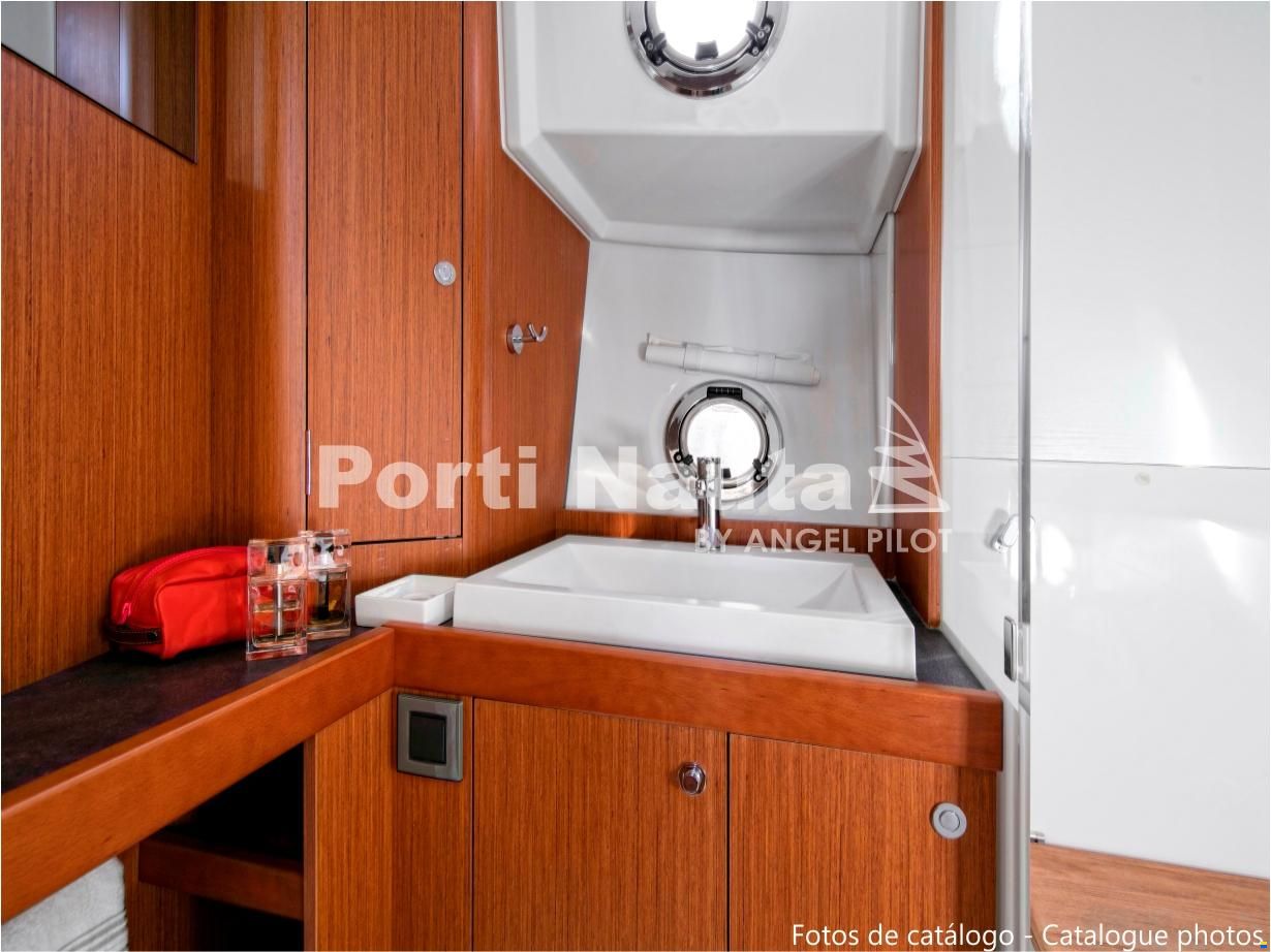 Beneteau Swift Trawler 35