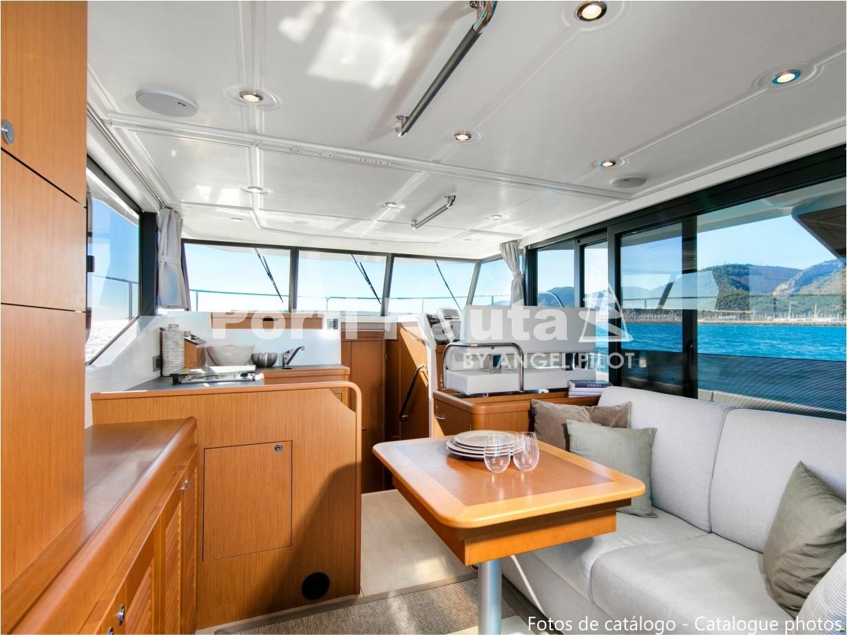 Beneteau Swift Trawler 35