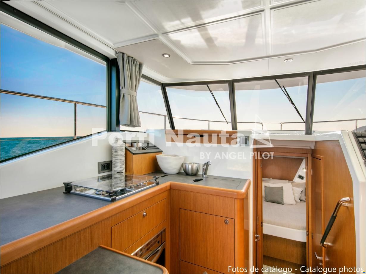 Beneteau Swift Trawler 35
