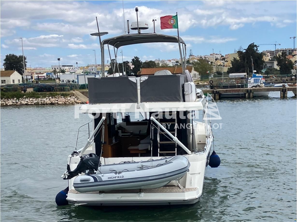 Beneteau Swift Trawler 35