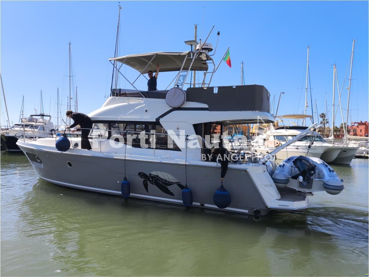 Beneteau Swift Trawler 35