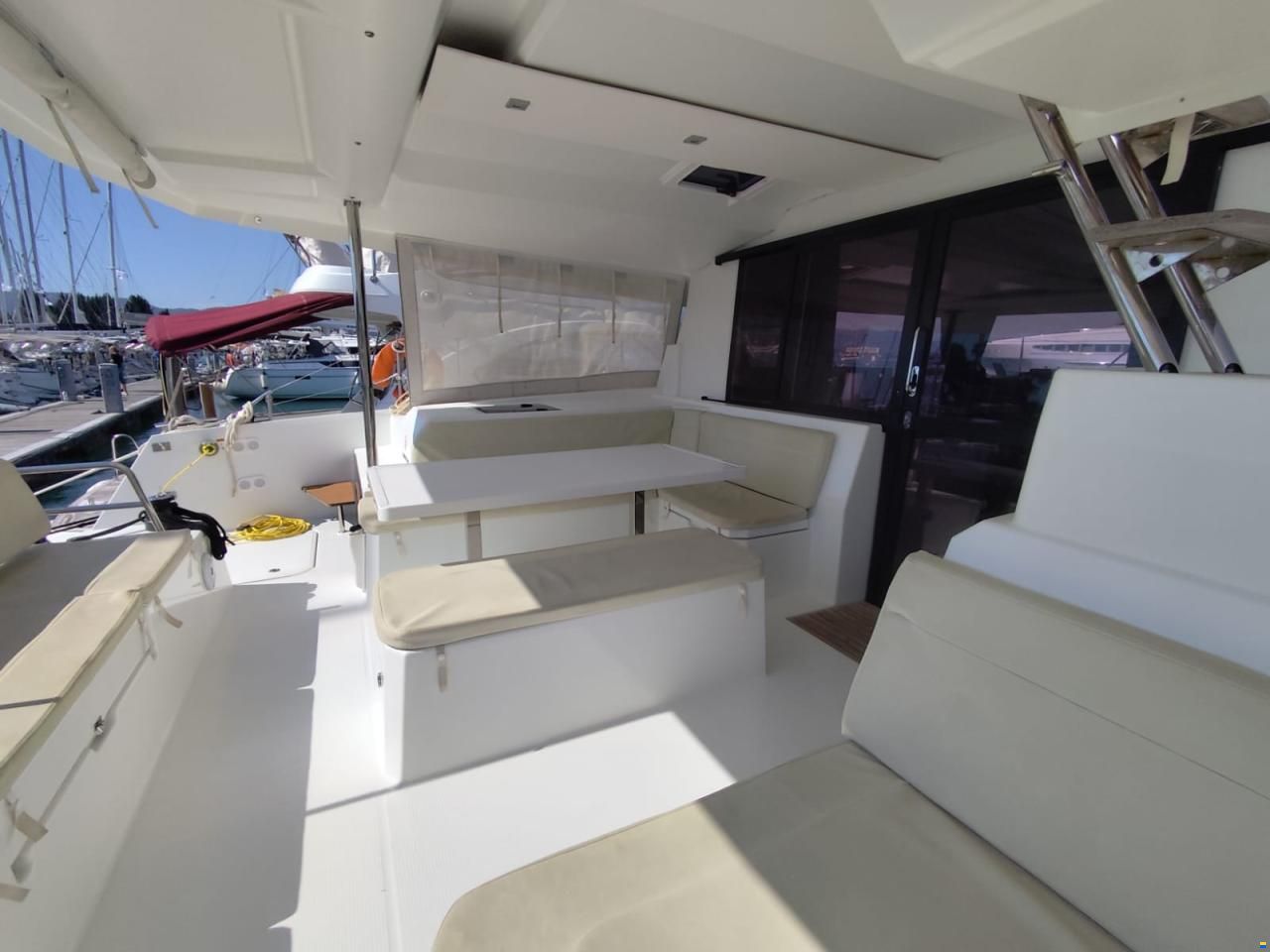 Fountaine Pajot Astrea 42