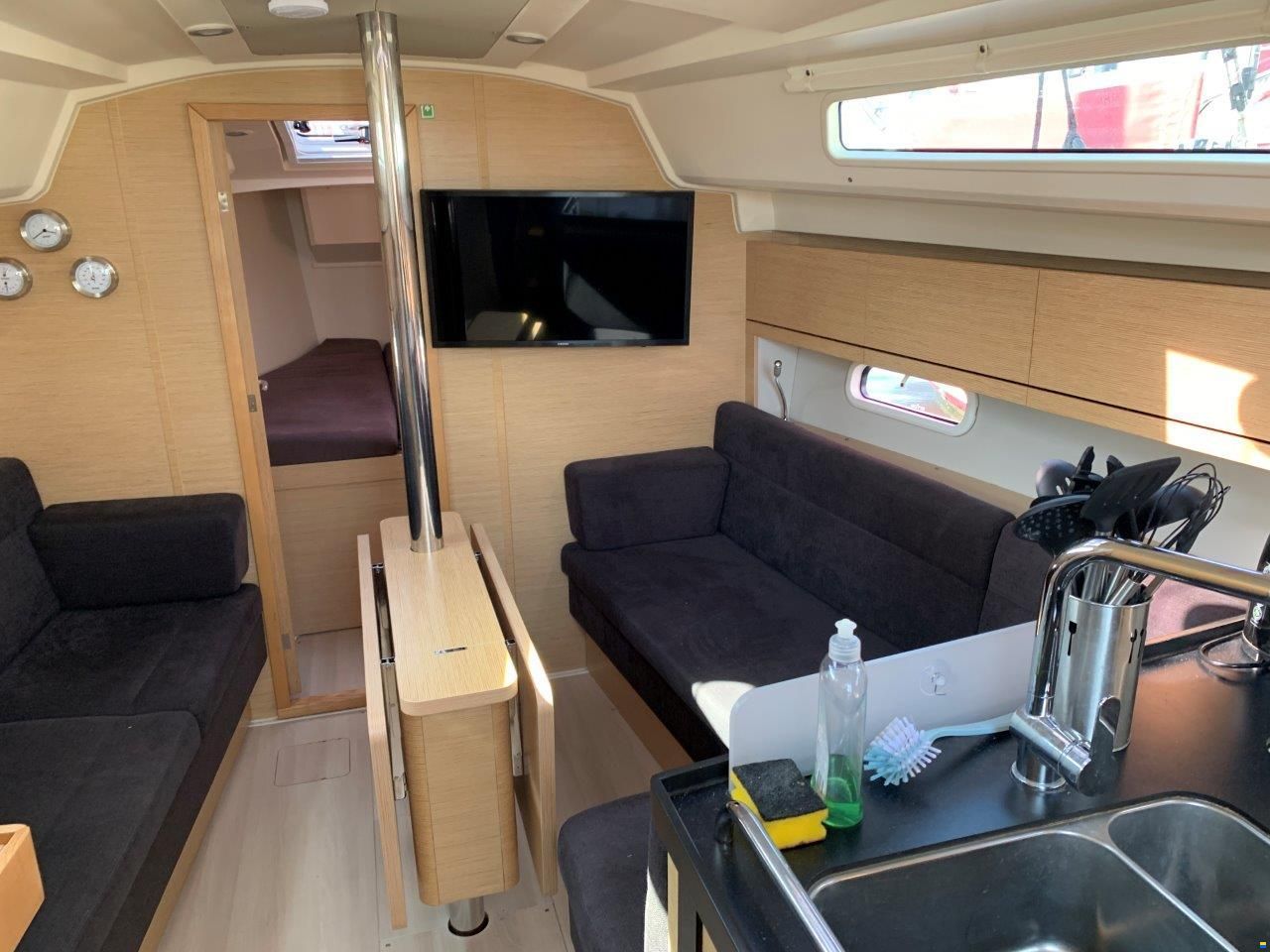 Hanse 348