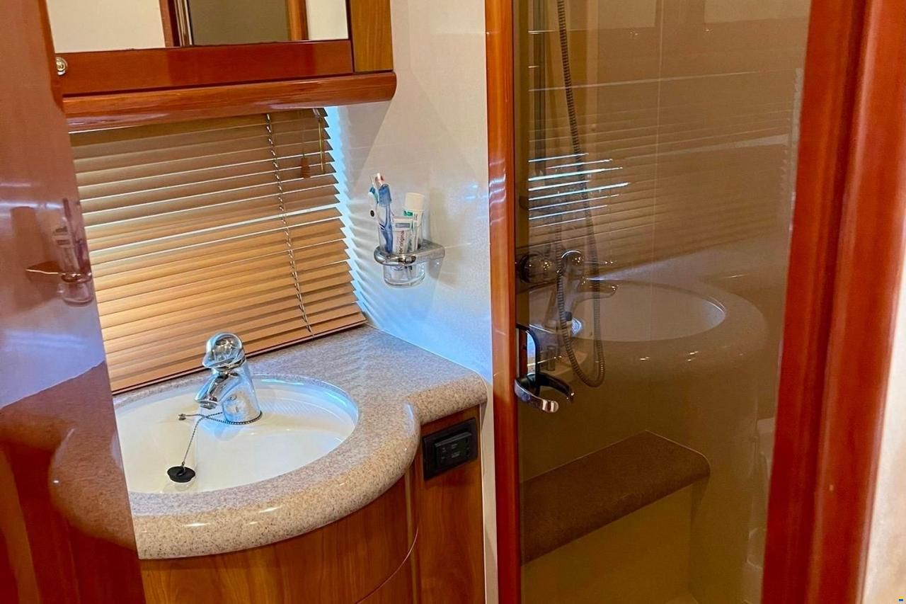 Sunseeker Manhattan 64