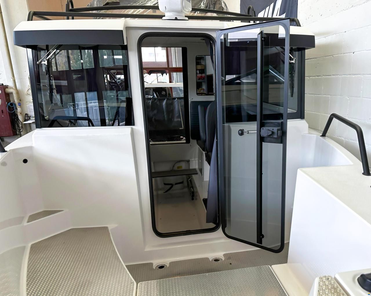 Bella Falcon C7 Spezial / Zwei Steuerstände