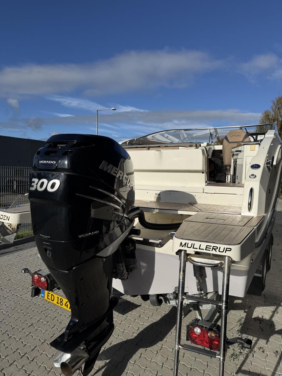 Uttern D77